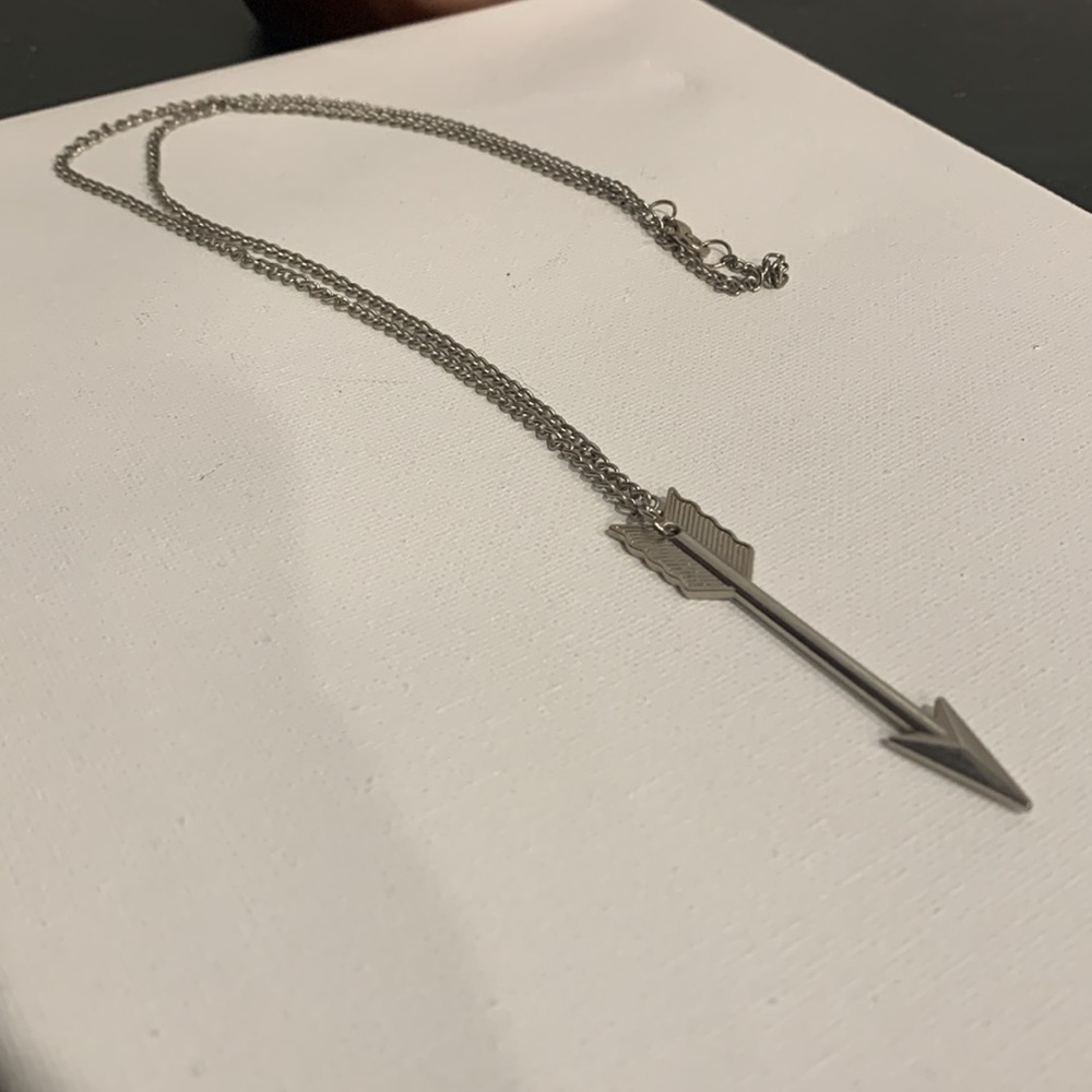 Arrow Long Necklace - Picture 2 of 2